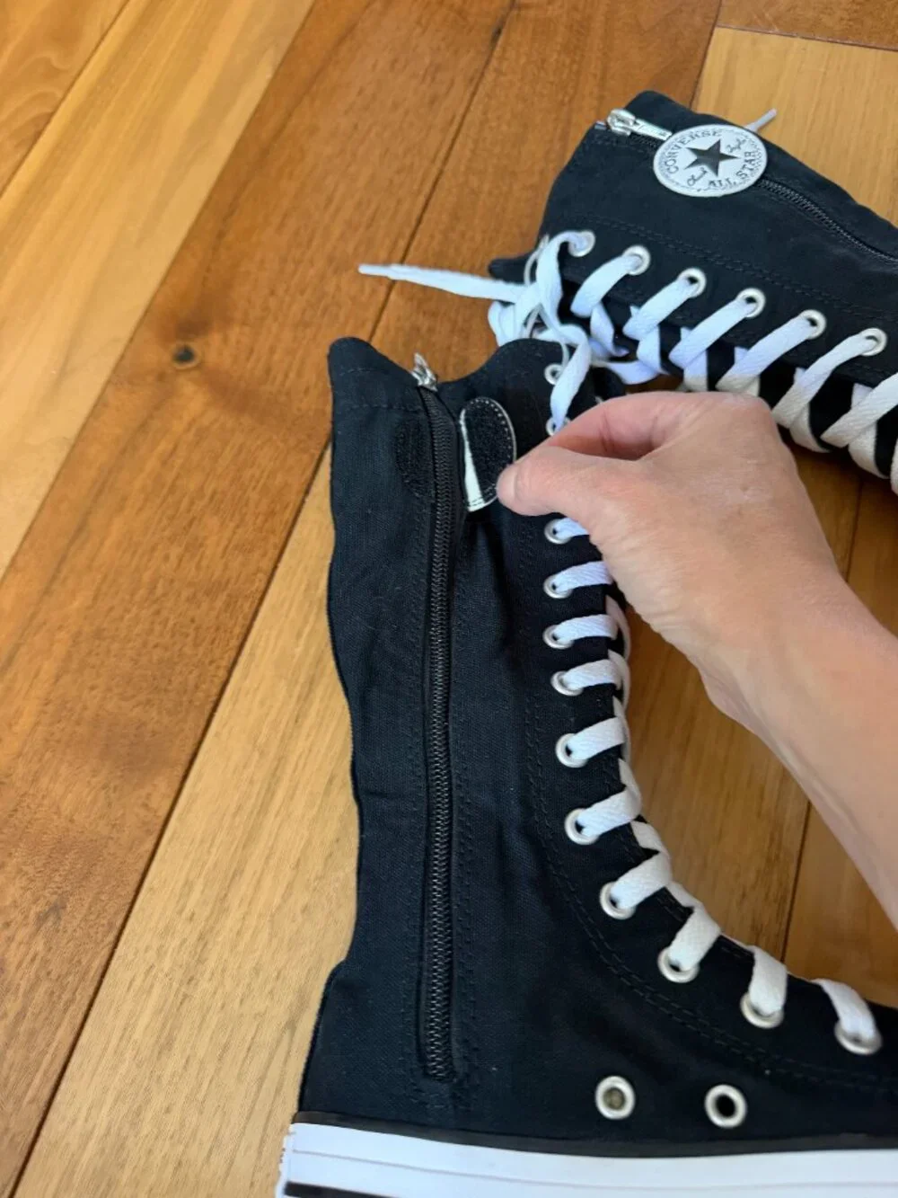 Converse Chuck Taylor All Star XHi Kids Size 1 Black High Top Sneakers NWOB